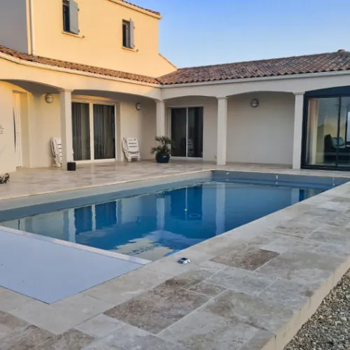 Installateur de piscines et spas La Tremblade, Charente Maritime | Les Piscines Deletang.