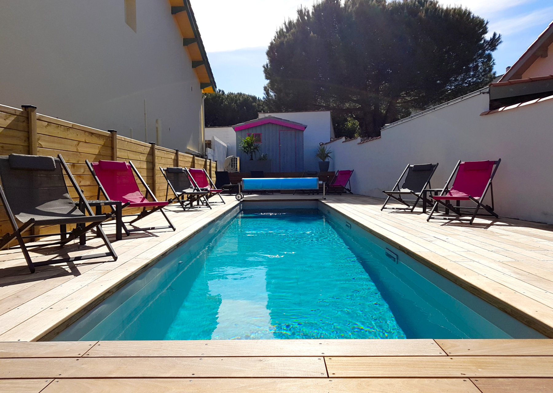Installateur de piscines et spas La Tremblade, Charente Maritime | Les Piscines Deletang.