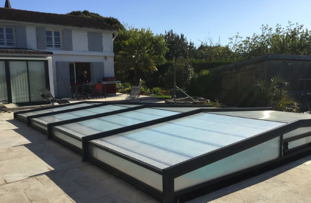 Entretien rénovation de piscines La Tremblade, Charente Maritime | Les Piscines Deletang.